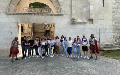 Učenici  Ekonomsko-birotehničke i trgovačke škole, Zadar  posjetili učenike Komercijalno-trgovačke škole u Splitu u sklopu projekta Tragom dalmatinskih trgovaca